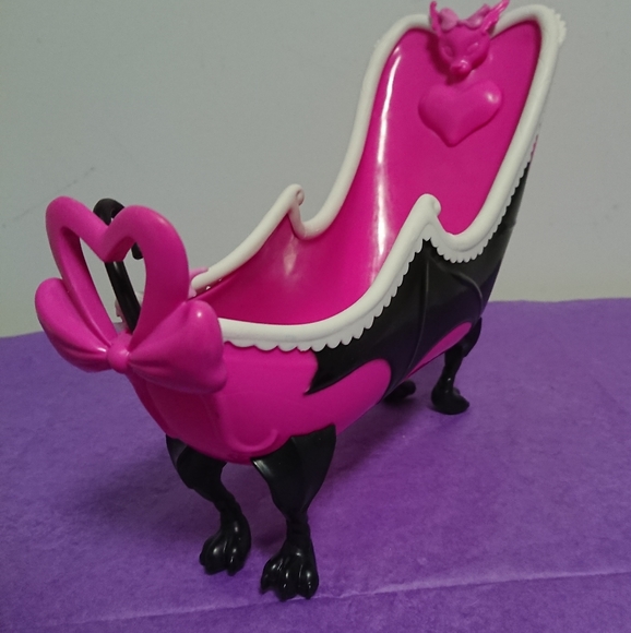 Monster high bath tub ect. - Picture 4 of 13
